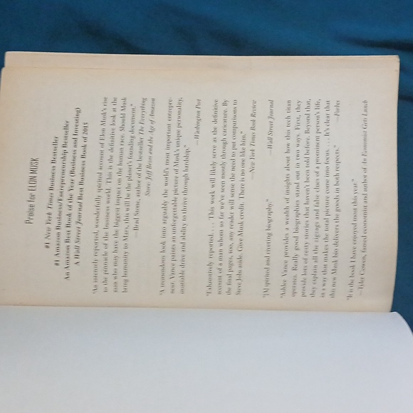 Elon Musk. Tesla, Space X, And The Quest For A Fantastic Future - Picture 3 of 3